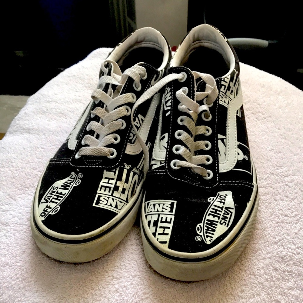 USED Vans off the wall all over print old Skool.